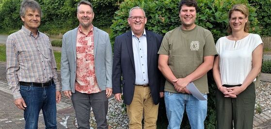Gerd Förster, Michael Dobrick, Bgm. Stefan Hable, Till Arend, Vorsitzende Julia Hensel nach der letzten Stavo-Sitzung